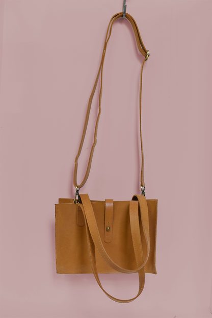 LESS THAN PERFECT - Convertible Midsized Handbag
